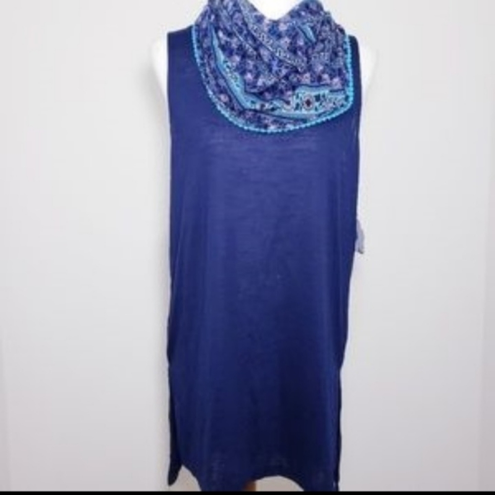 WF NWT! blue top with bandana 🤍EXTRA LARGE